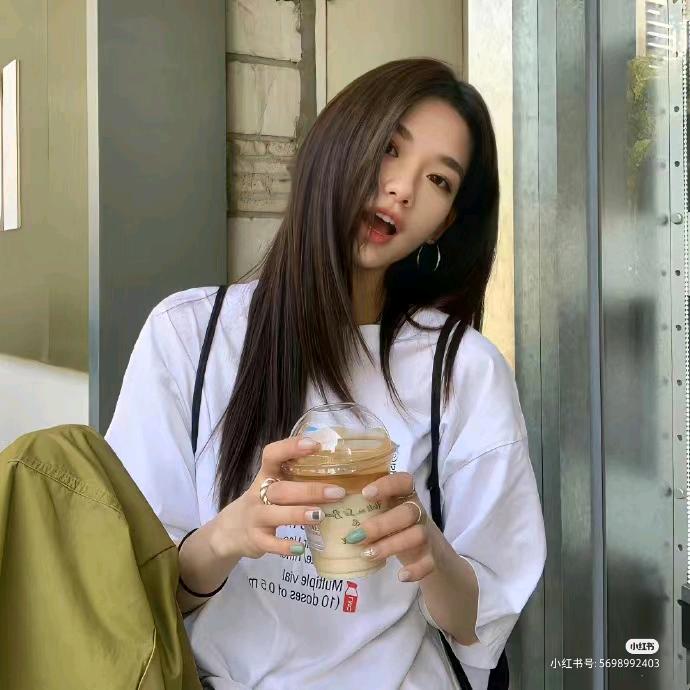 喜莲和郁金香