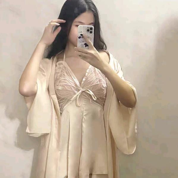 橱窗商品很奈斯