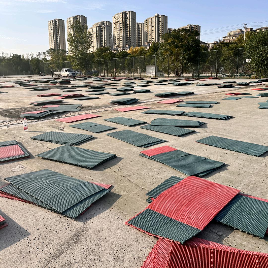 回收PVC地胶悬浮地板跑道回收-乐乐