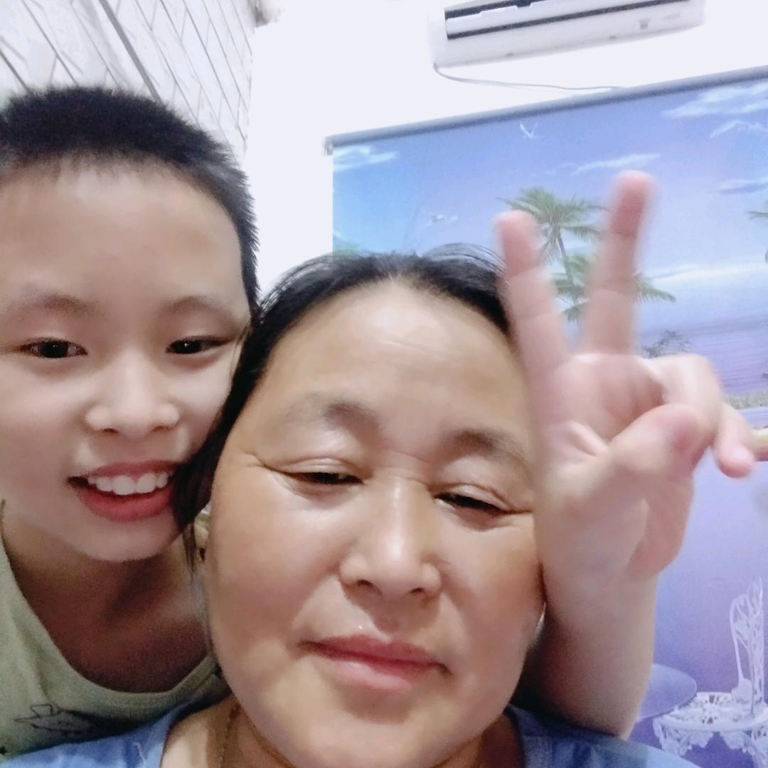 幸福美满的一家人