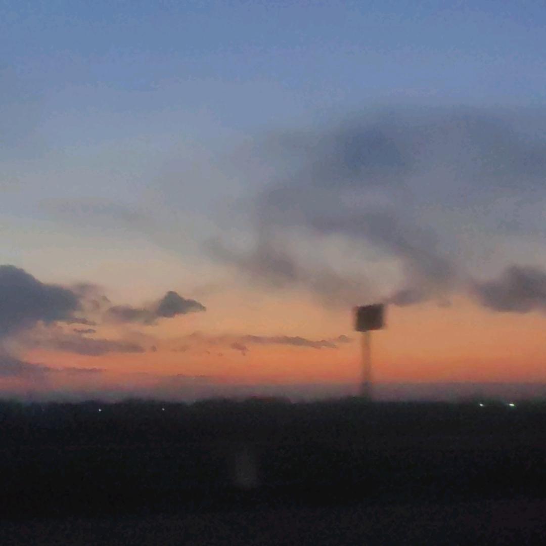 城发投云逸府-黄云飞