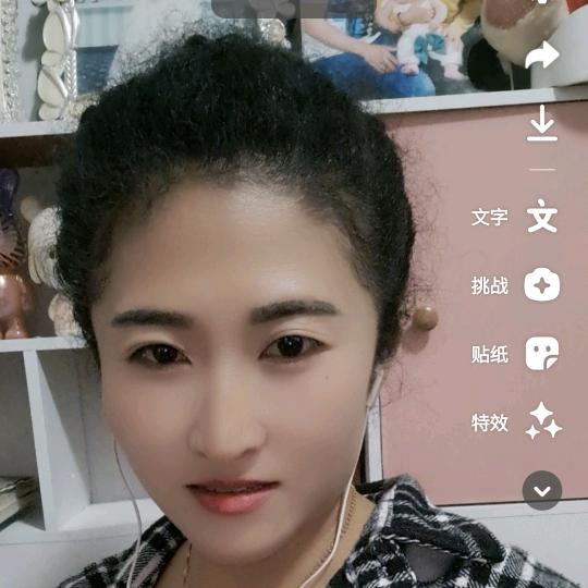 新丽爱唱歌🎤