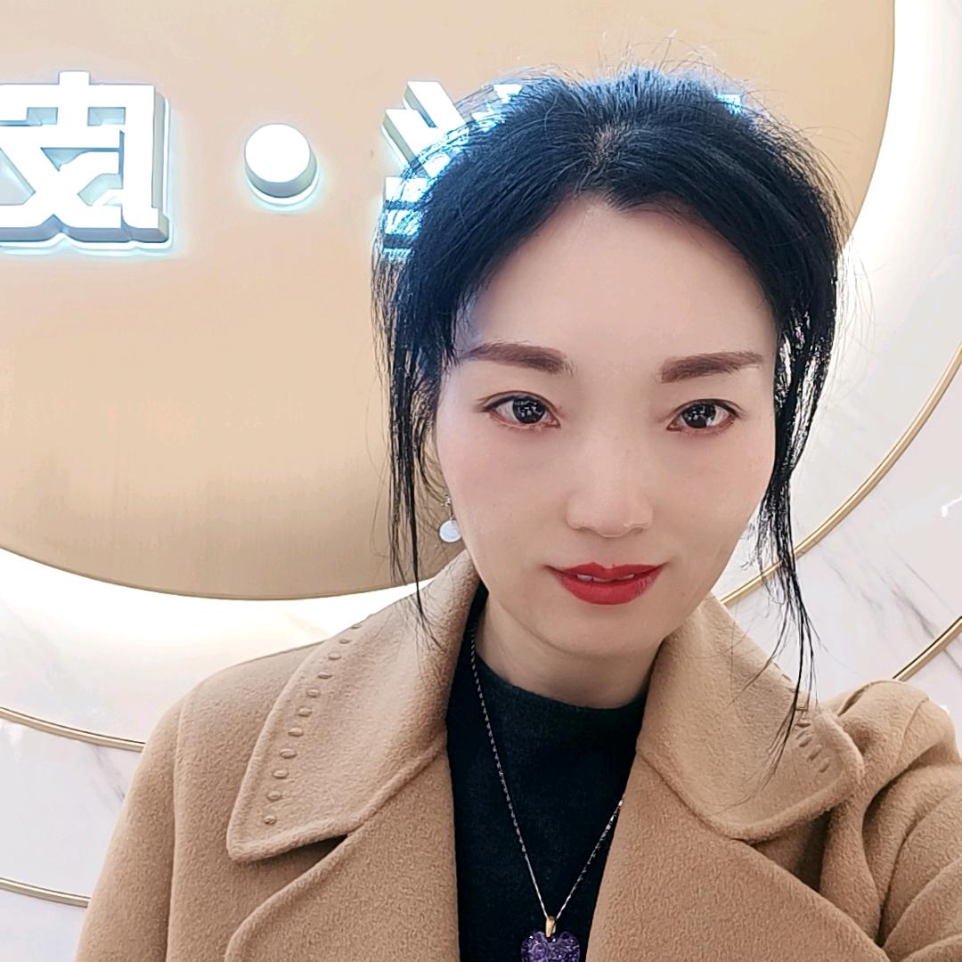 乐山嘉定南路164号素引女装-张琼英