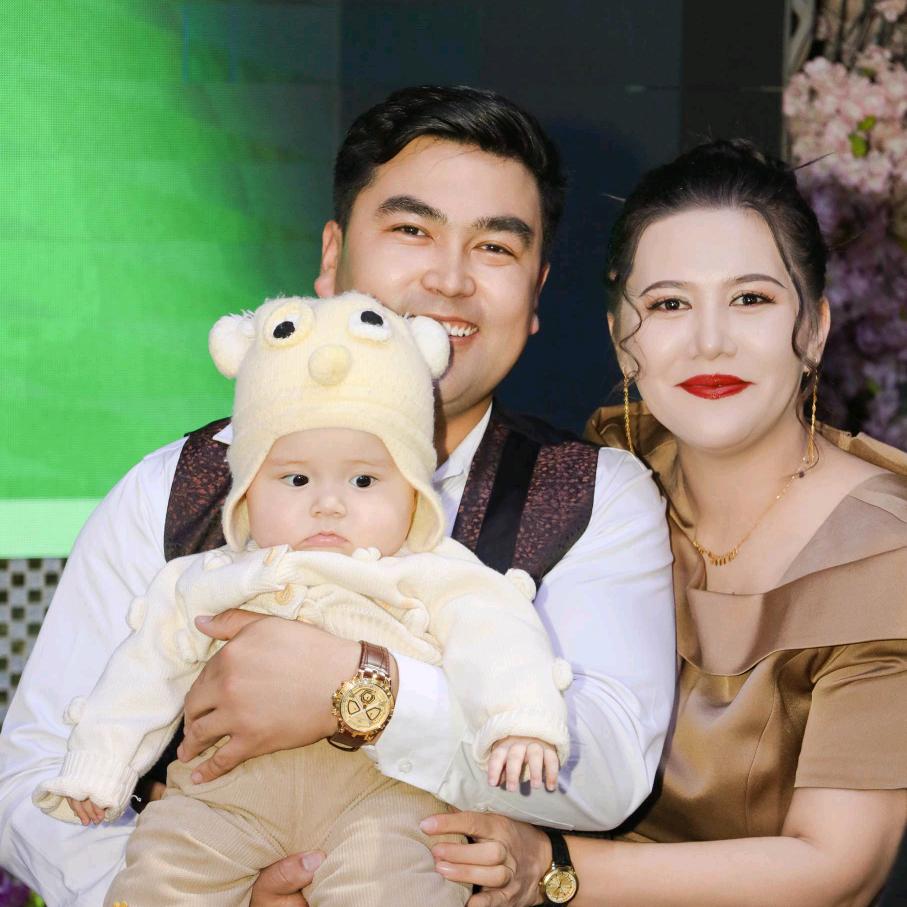 PARI👨‍👩‍👧