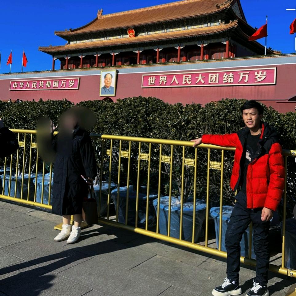 @小边