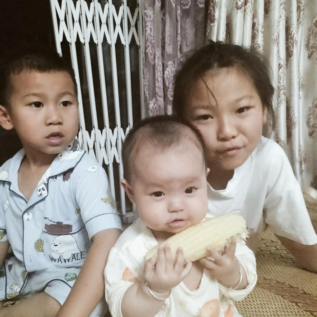 李天芳