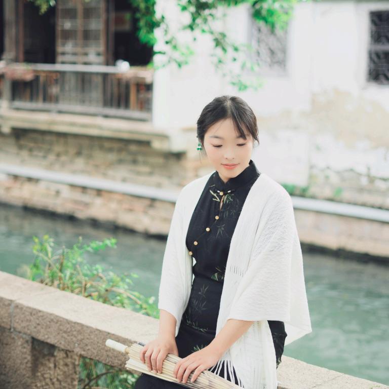 东方宏伟古筝艺术培训学校