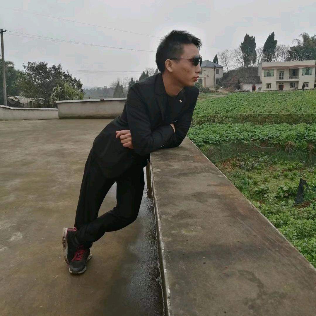 ξ( ✿＞◡❛㜂孞💔@