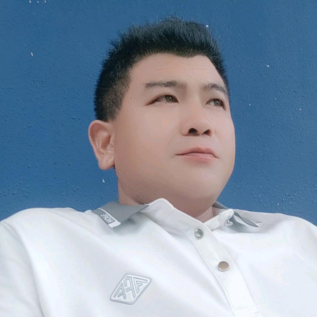 河南人。中山做人力资源。