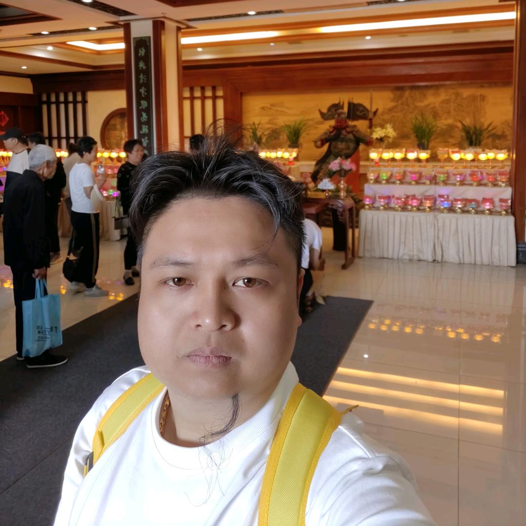 台州路桥思程建筑工程机械，莱工铲车，