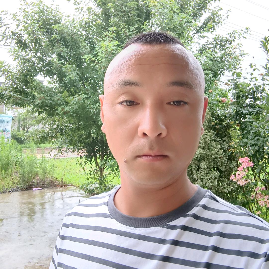奋斗的中年@