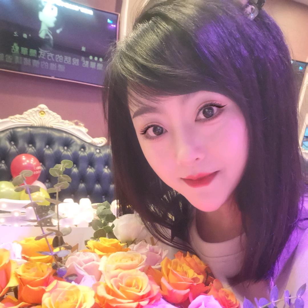 月儿不吃香菜