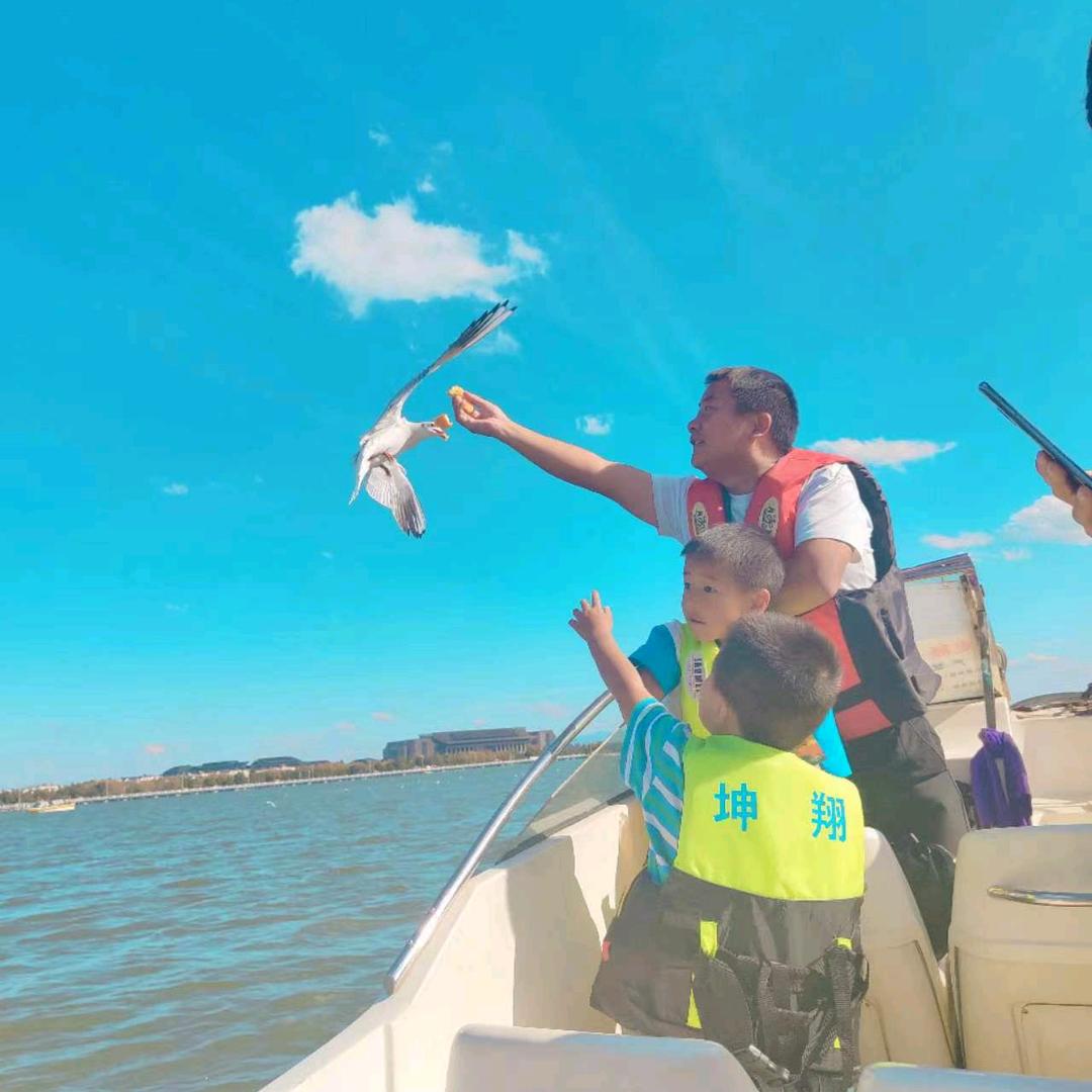 红果宽带服务小方