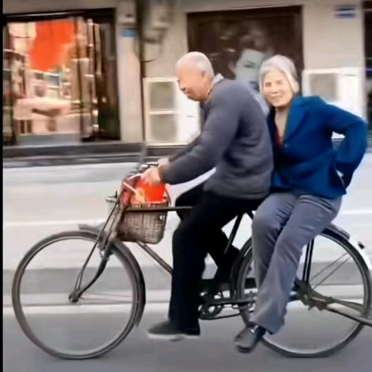 啊秋