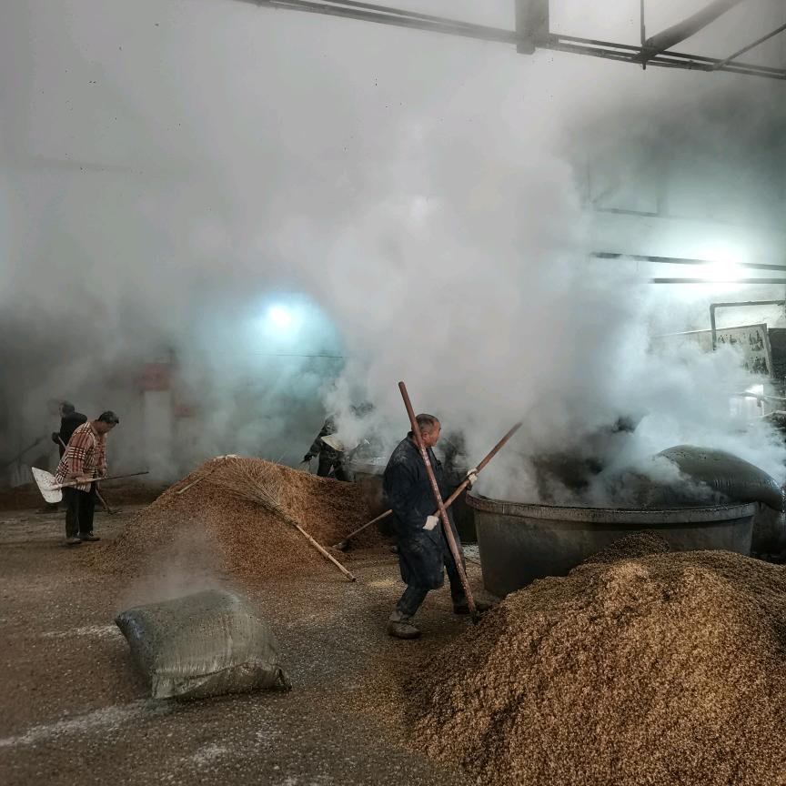 论史酒类专营店