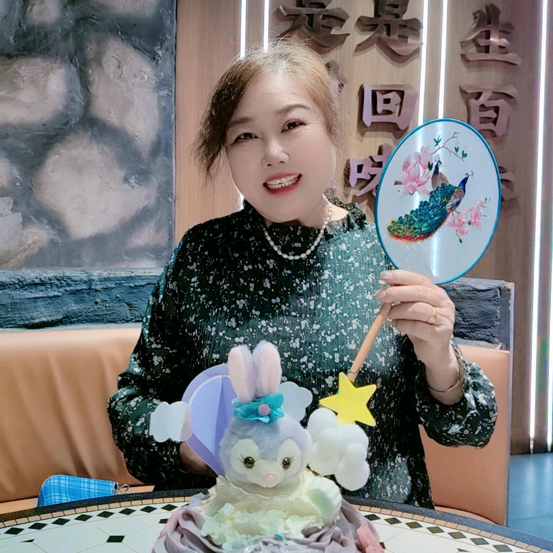 邓雪华