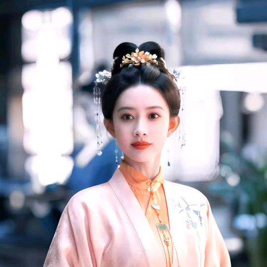 世上的男人任何人我都不找。有多远滚多远。