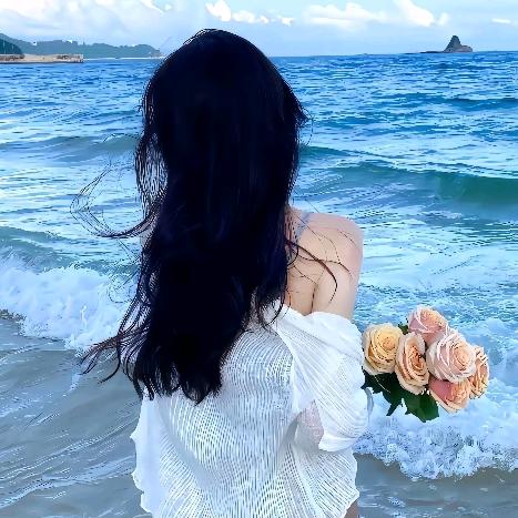 灵灵女装四号店