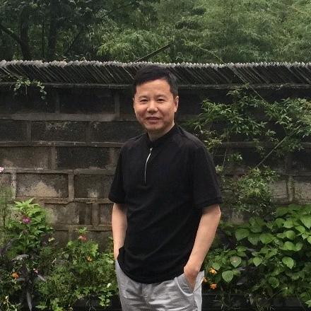 刘波-阿诺比宠物用品