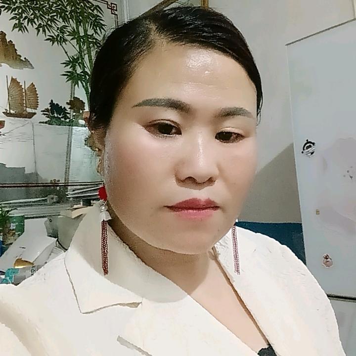 单身小姐姐（  黄 ）