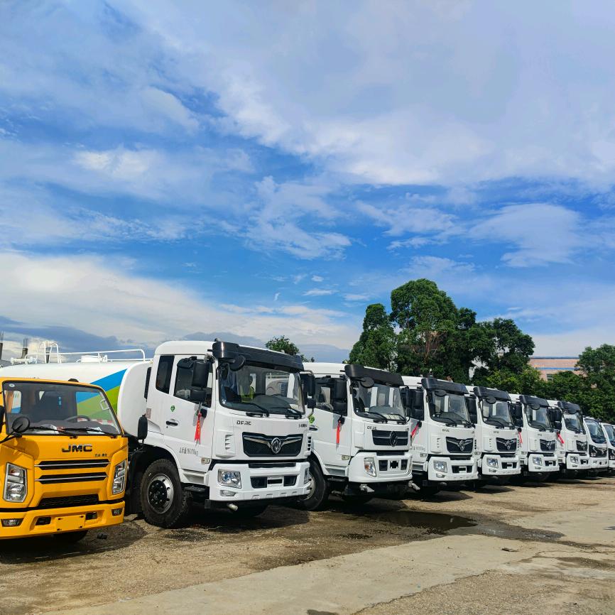 佳泓洒水车防撞车高空车租售