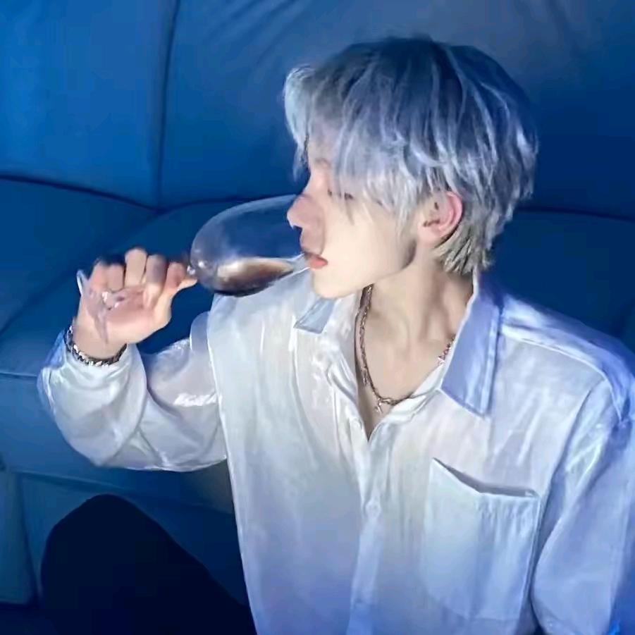 邀玥🌙𝒜𝓌