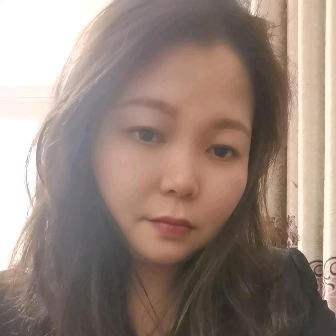 杨小青