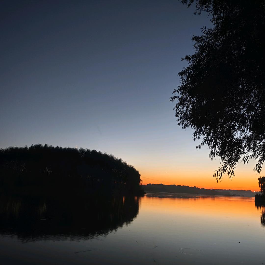 雨夜带刀不带伞