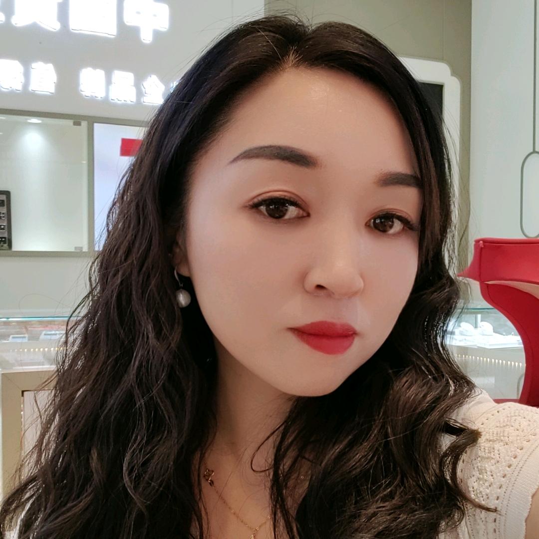 纯纯