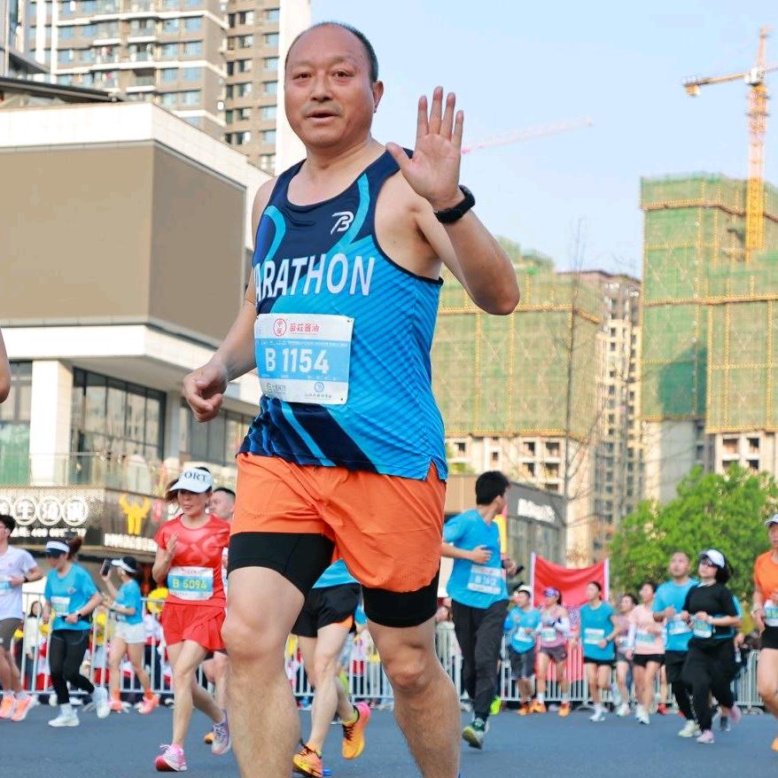 张中王（晨跑7：00直播）