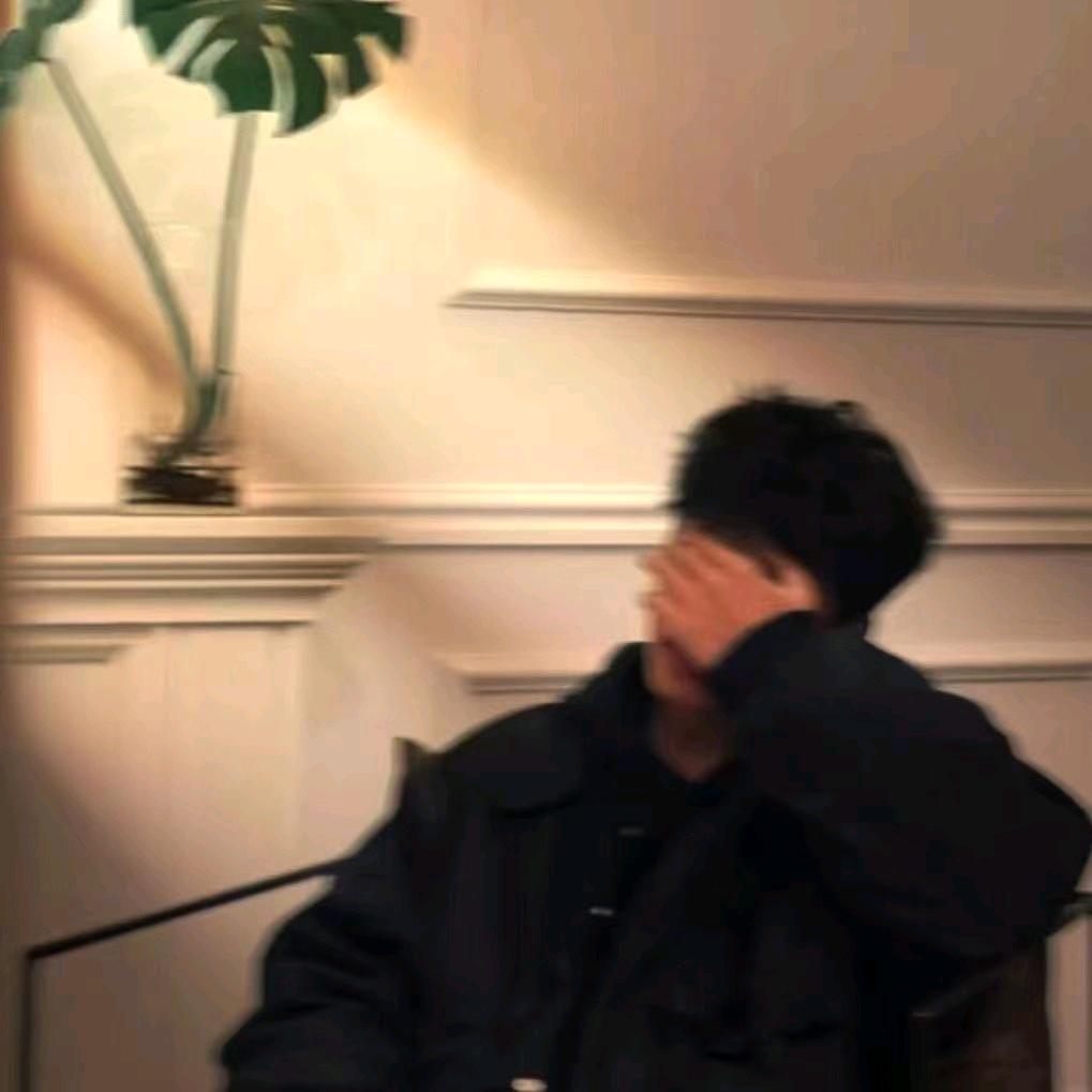 三角洲纯绿跑刀