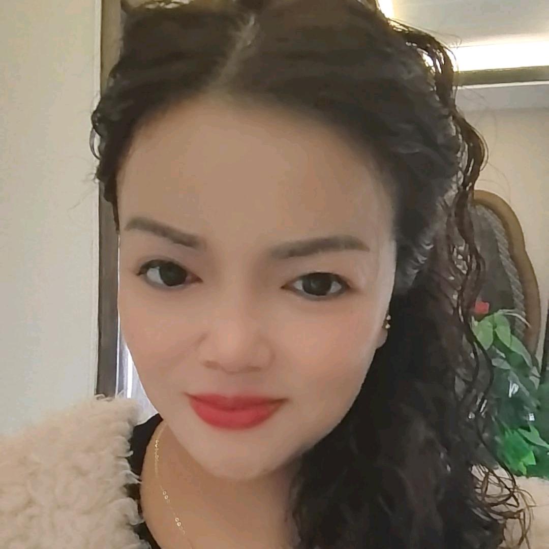 明奇拉面英姐