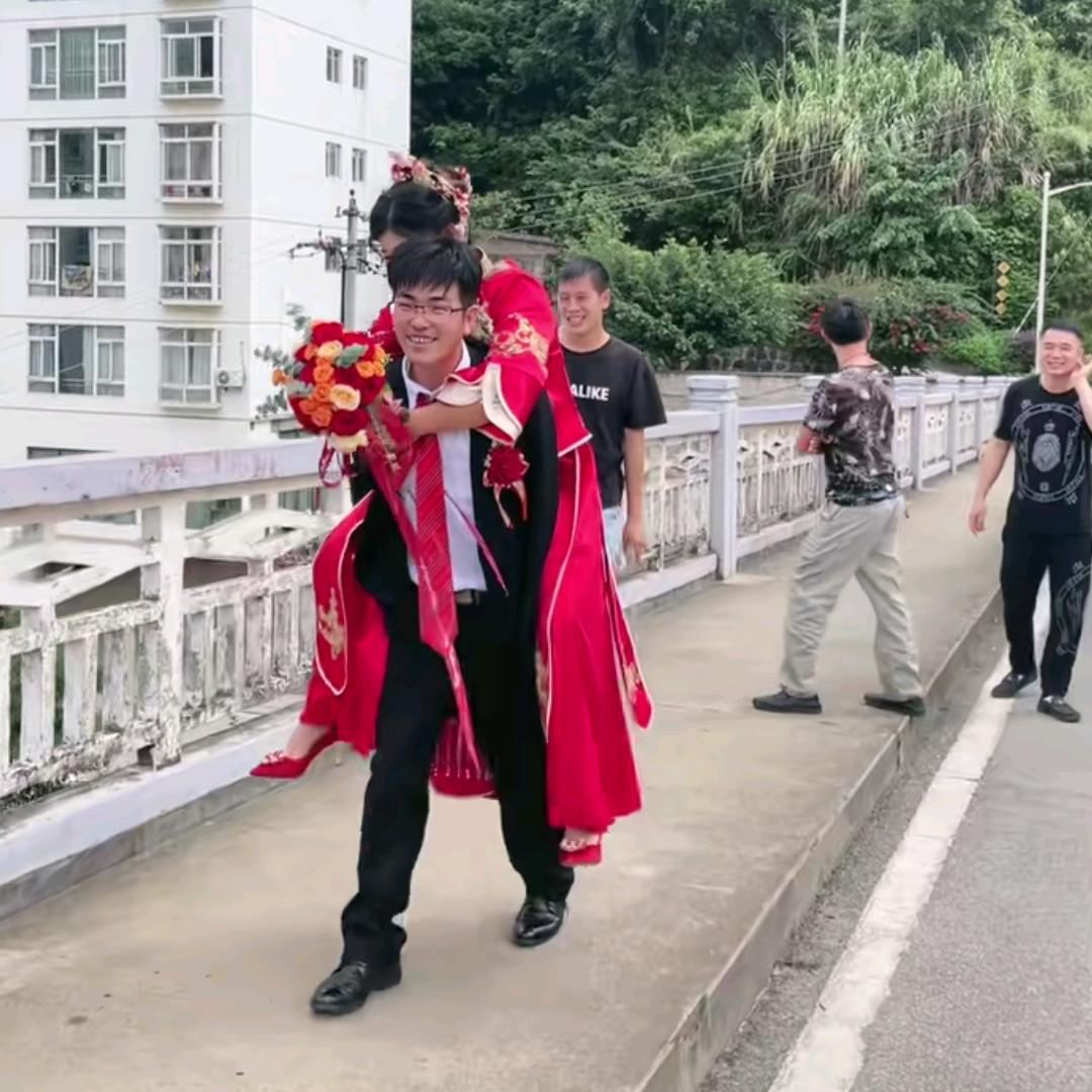 独臂小聪哥