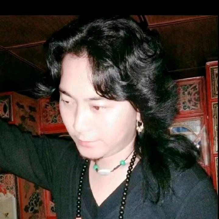 西藏男孩