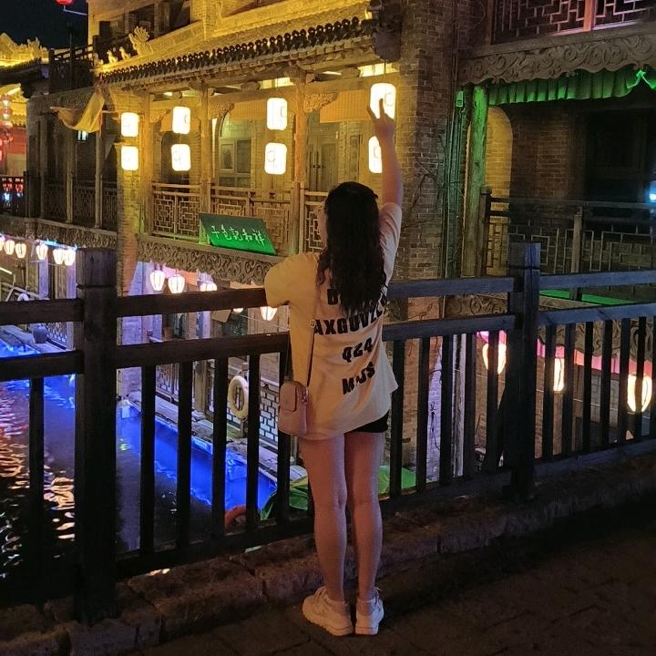门庭深冷