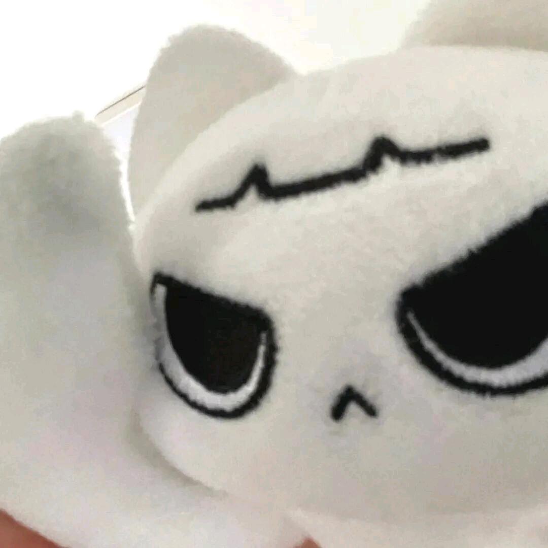 喝着奶茶想猫儿