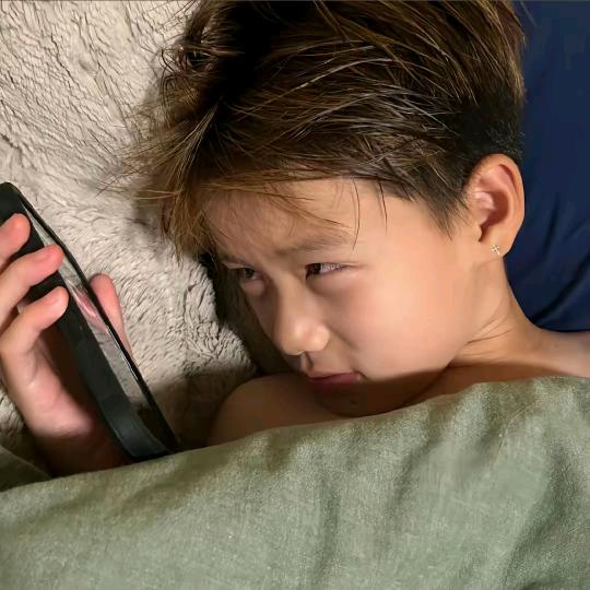 高冷黑眼圈