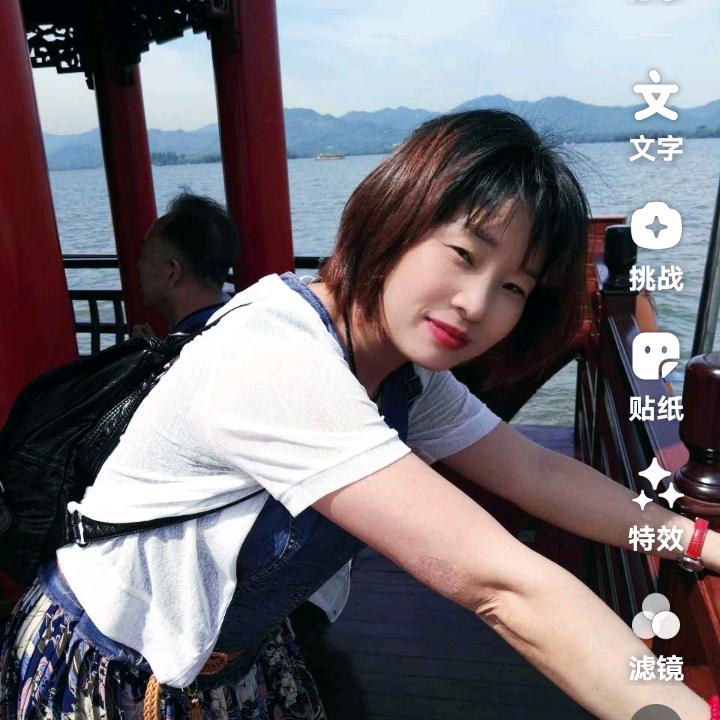 敏敏吖