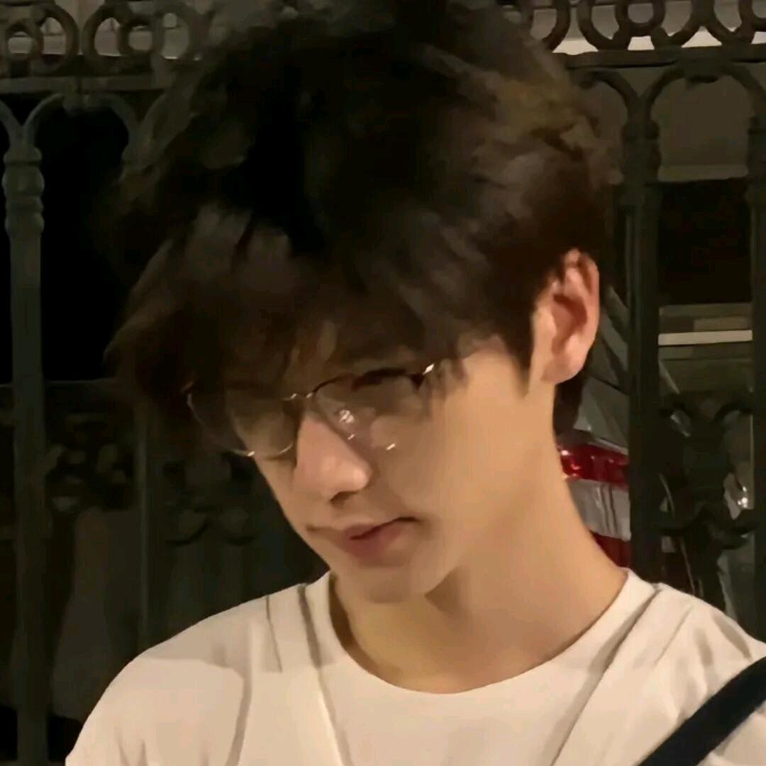 抹茶燕麦拿铁在逃抹茶