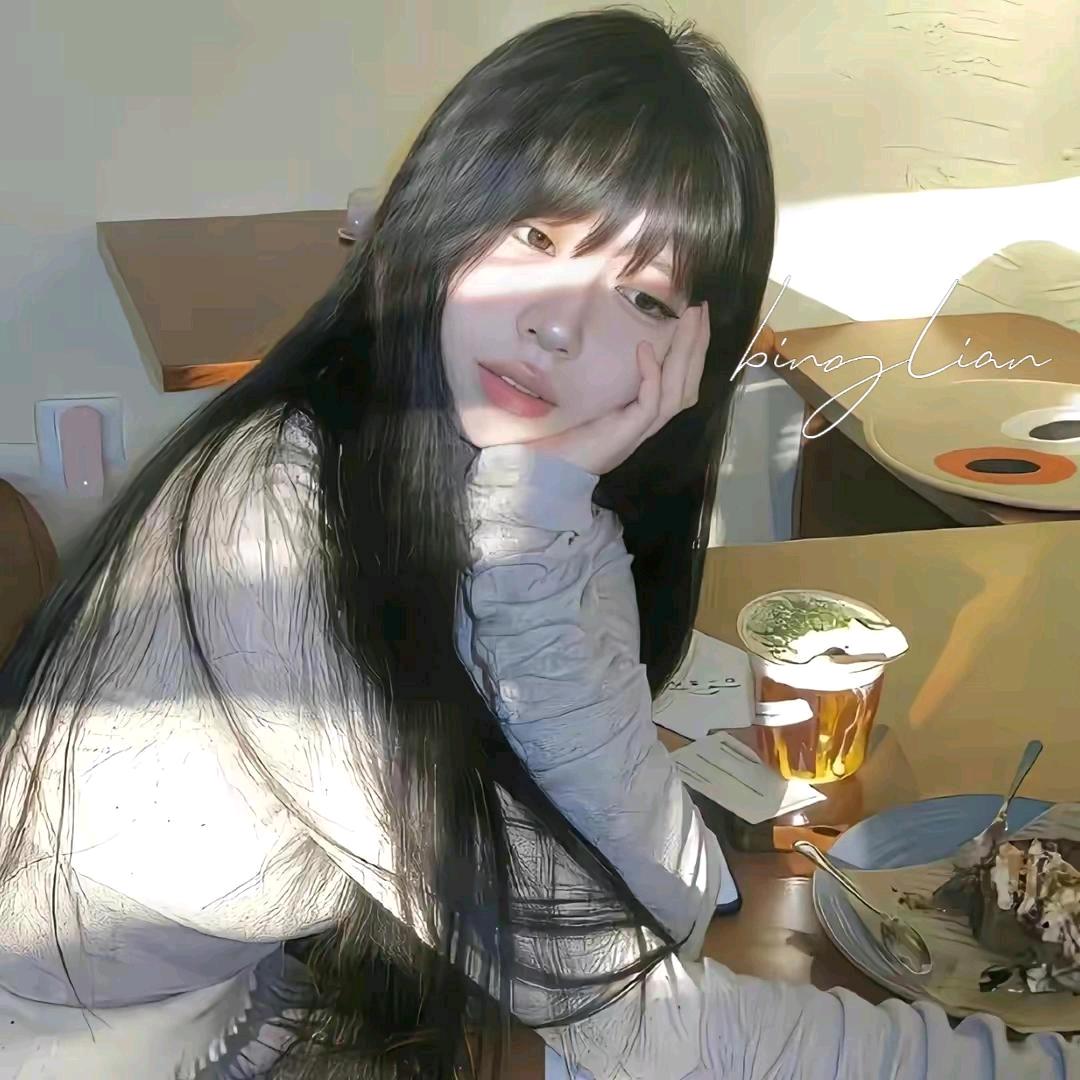 𝓛𝓾𝓬𝓴𝔂 冰恋✨