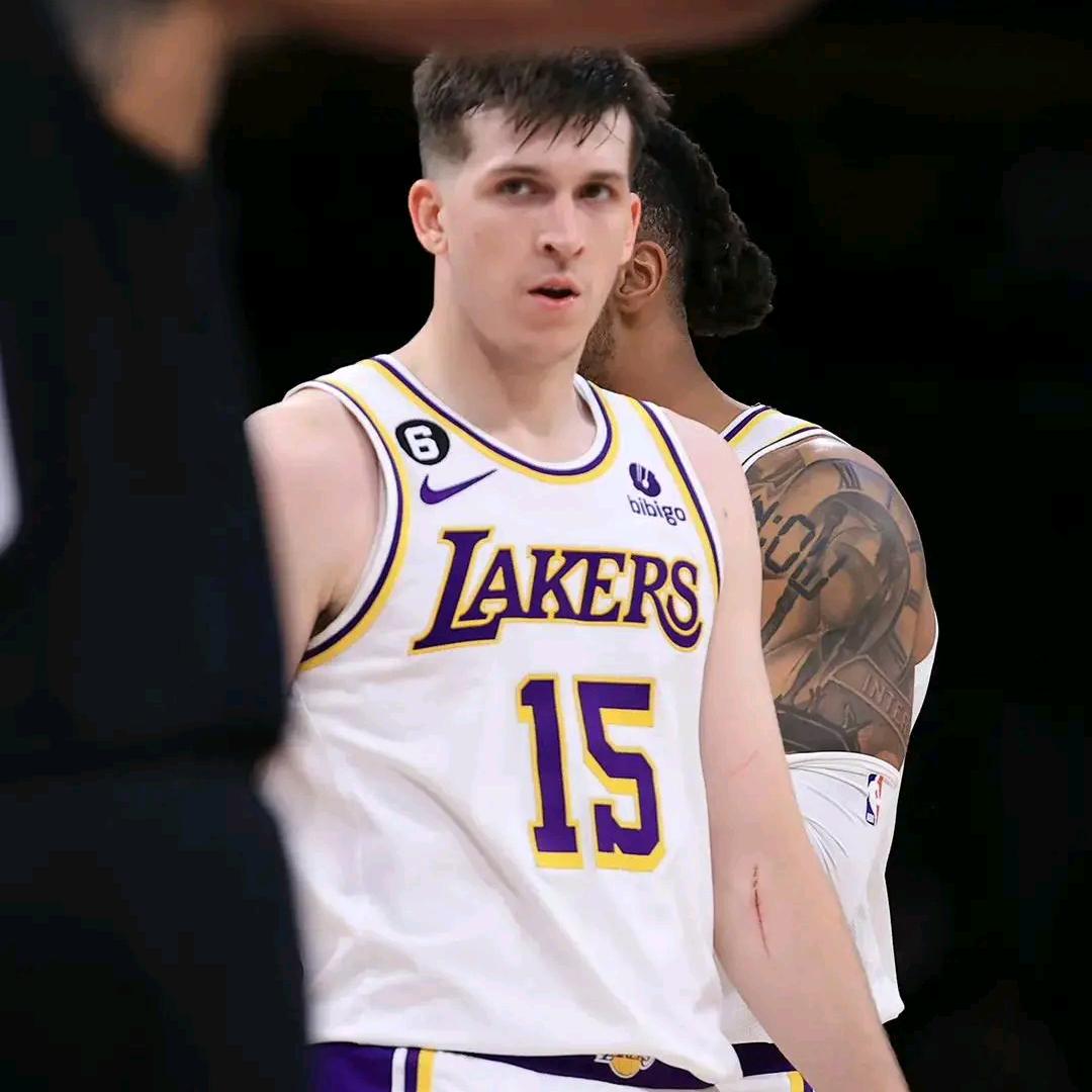 蕲春县压巧百货店