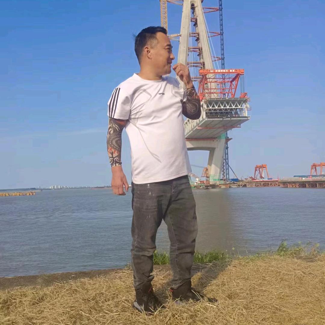 小扬