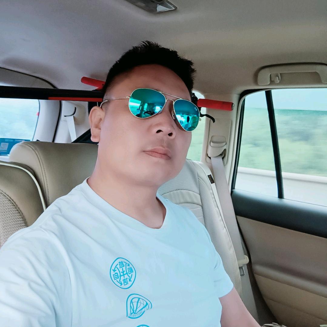 澜沧汇富二手车批发