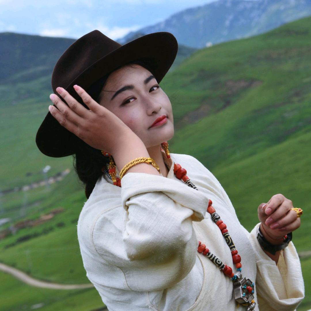 成来卓玛🌷