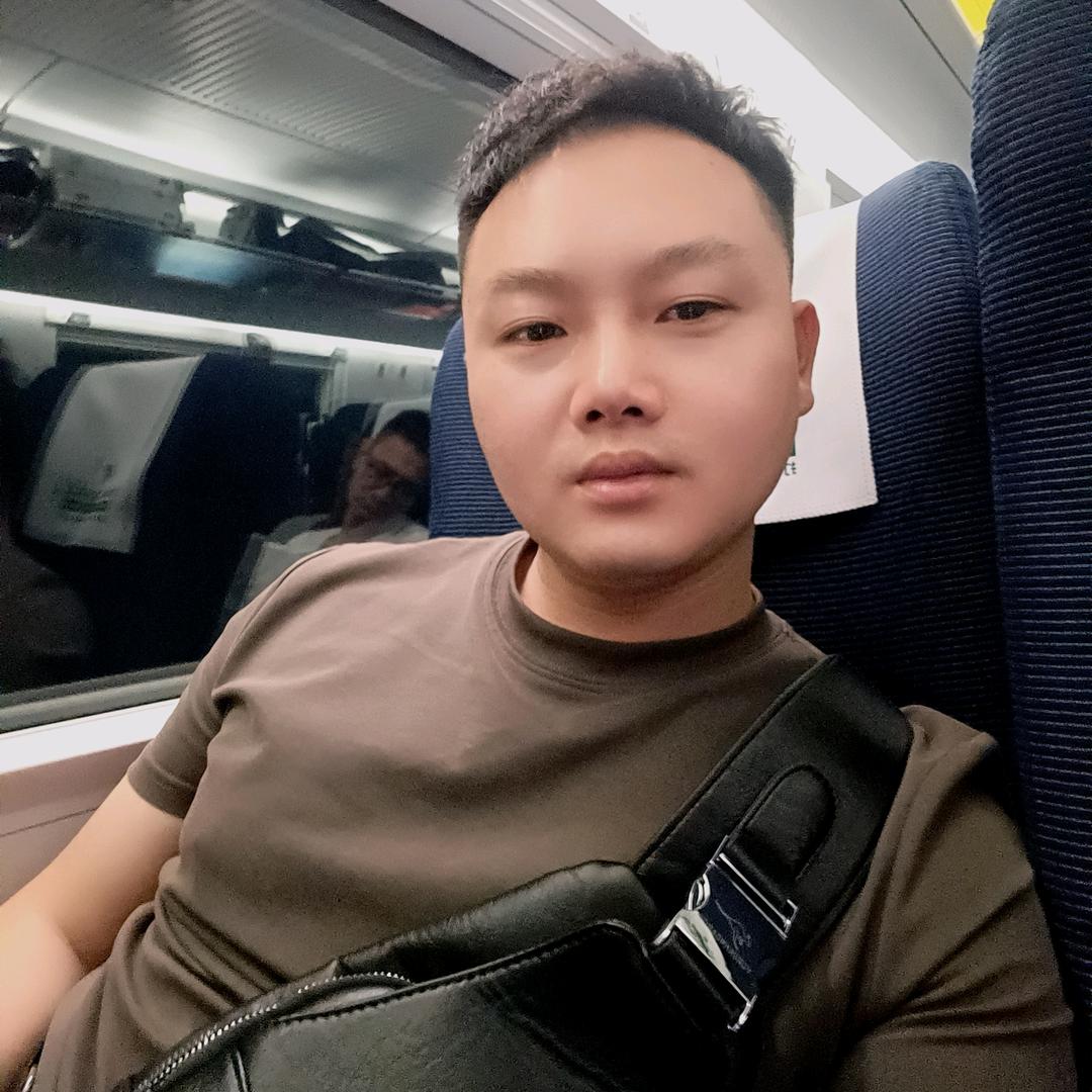 龙哥哥😄
