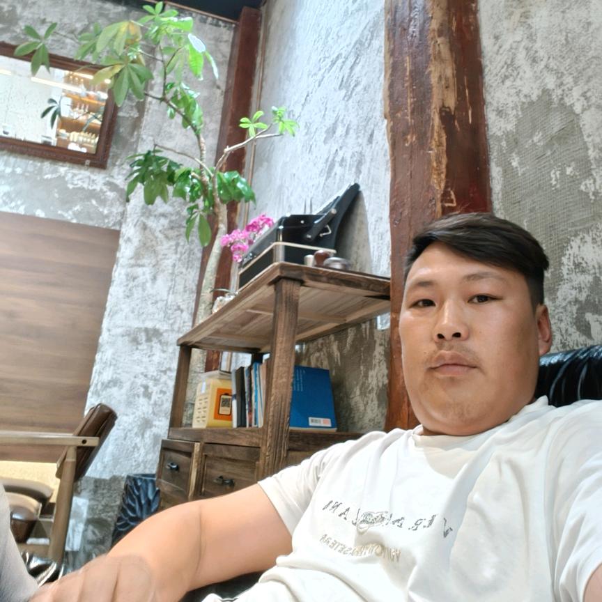 爱钓鱼，不吃鱼