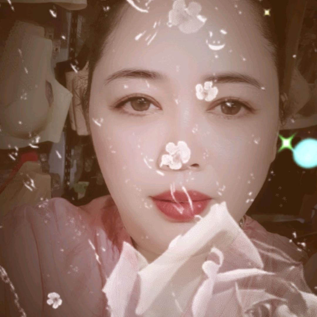 久兴二楼莎蜜雅内衣店