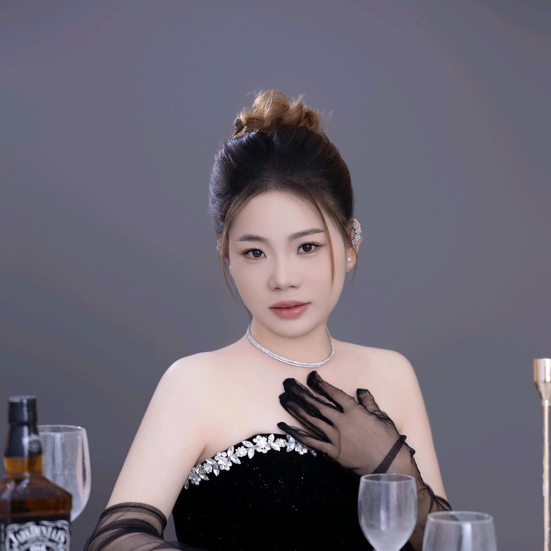 @初柒💋