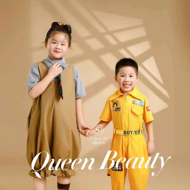 巢湖旧房翻新改造小魏，墙布墙纸施工