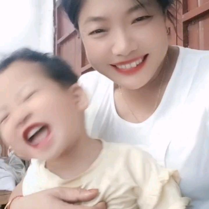 带刺的玫瑰，，艳